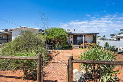 107 Forrest St, Coolgardie, WA 6429