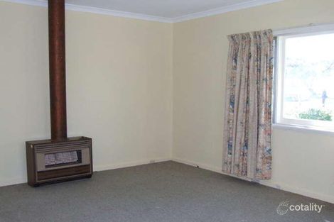Property photo of 25 Amherst Road Swan View WA 6056