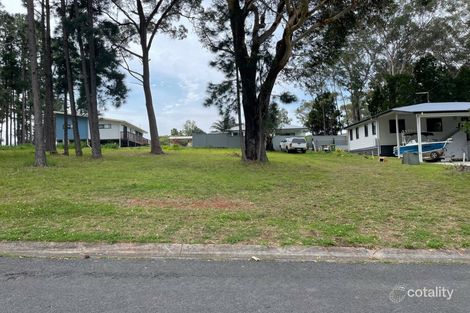 27 Bernborough St, Russell Island, QLD 4184