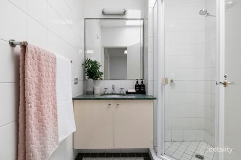 Property photo of 8/105-107 Beach Street Port Melbourne VIC 3207