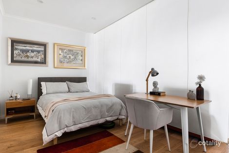 Property photo of 8/105-107 Beach Street Port Melbourne VIC 3207