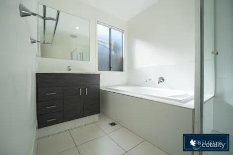 Property photo of 17 Mortimer Drive Flagstone QLD 4280