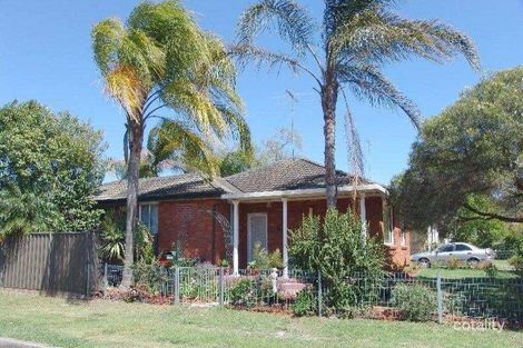 Property photo of 22 Cosgrove Crescent Kingswood NSW 2747