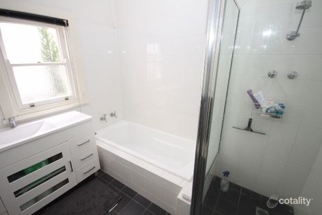 Property photo of 16 Norman Street Turvey Park NSW 2650