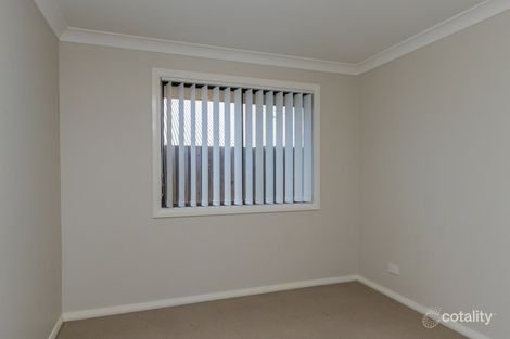 Property photo of 3 Myrtle Crescent Aberglasslyn NSW 2320