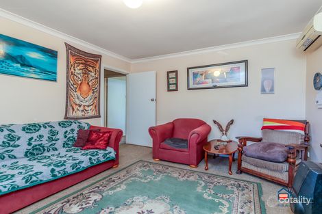 Property photo of 36 Hollybush Way Kelmscott WA 6111