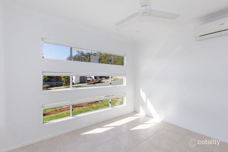 Property photo of 9 Mount Cooroora Street Park Ridge QLD 4125