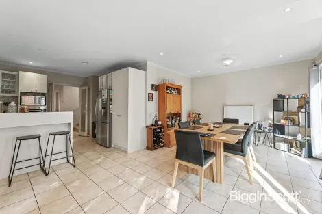 Property photo of 220 Mahoneys Road Burwood East VIC 3151