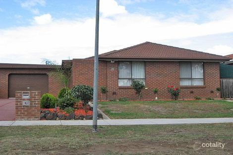 37 Wanaka Dr, Taylors Lakes, VIC 3038