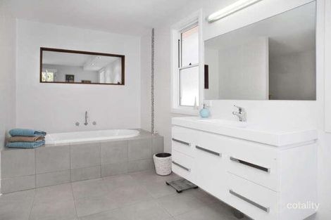 Property photo of 28 Ridgway Road Avoca Beach NSW 2251