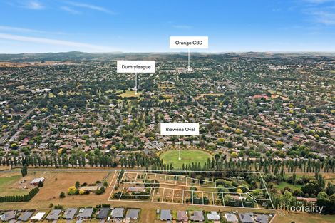 Property photo of 11 Clontarf Close Orange NSW 2800