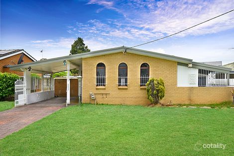 Property photo of 32 Lynesta Avenue Fairfield West NSW 2165