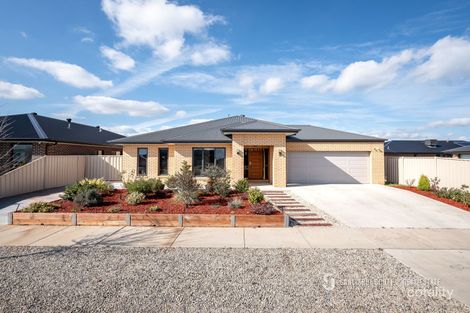 Property photo of 14 Pertobe Drive Kialla VIC 3631
