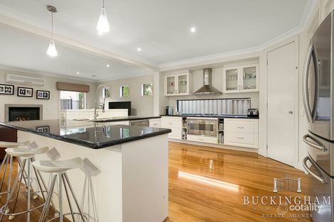 Property photo of 48 Killarney Ridge Greensborough VIC 3088