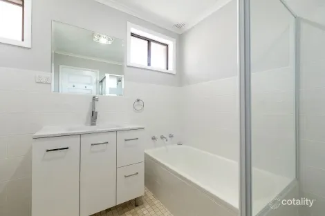 Property photo of 1 Cook Road Killarney Vale NSW 2261