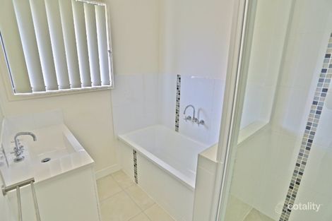 21 Nerita Ave, Zilzie, QLD 4710