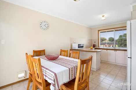 Property photo of 2/6 Wandin Court Werribee VIC 3030