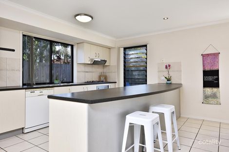 Property photo of 17 Pembroke Crescent Sippy Downs QLD 4556
