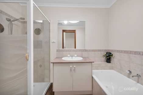 Property photo of 1/59 Eagle Drive Pakenham VIC 3810