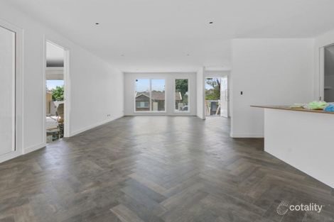 Property photo of 2/60 Herbert Street Mornington VIC 3931