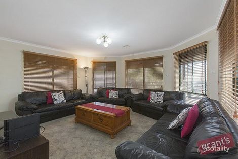 Property photo of 12 Carroll Court Narre Warren VIC 3805