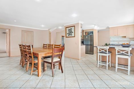Property photo of 5 Thornleigh Crescent Varsity Lakes QLD 4227
