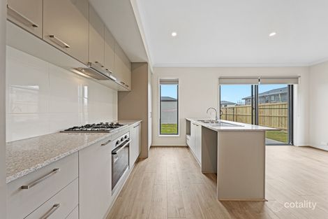 17 Zagros St, Clyde North, VIC 3978