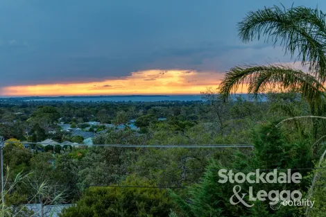 Property photo of 27 Goolgowie Street Rosebud VIC 3939