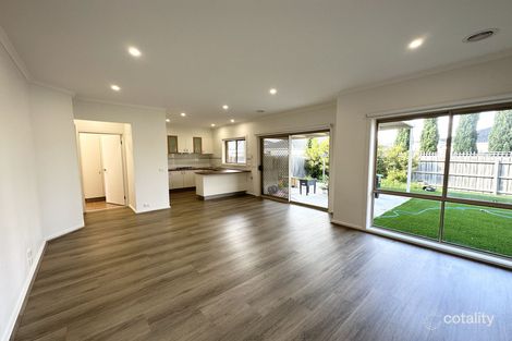 Property photo of 13 Amberlea Circuit Taylors Hill VIC 3037