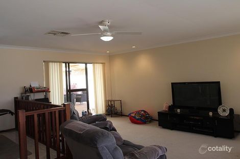 Property photo of 5 Lagoon Place Beldon WA 6027