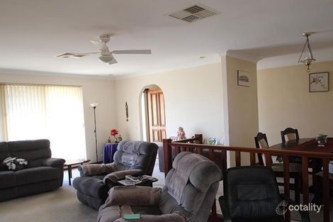 Property photo of 5 Lagoon Place Beldon WA 6027