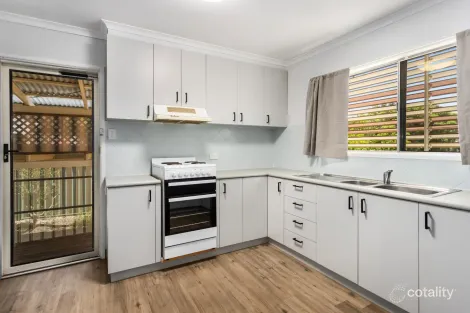 Property photo of 9 Queen Street Blackstone QLD 4304