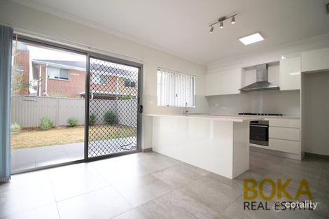 28/20 Old Glenfield Rd, Casula, NSW 2170