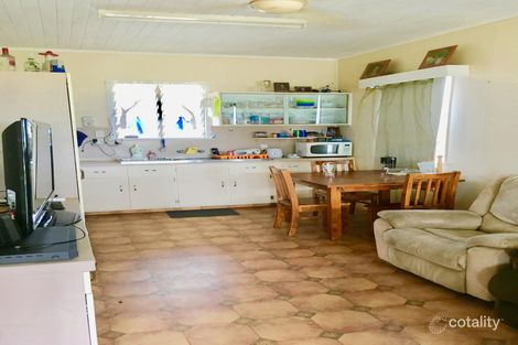 Property photo of 12 Hinkson Esplanade Groper Creek QLD 4806