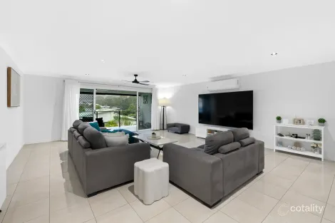 Property photo of 2 Wright Court Upper Coomera QLD 4209