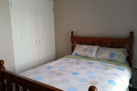 Property photo of 21 Holland Close Springfield NSW 2250