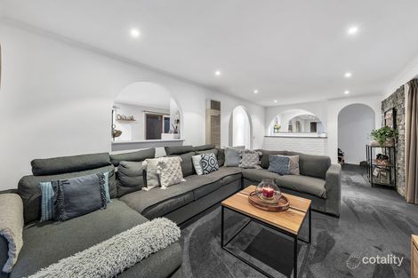 Property photo of 22 Waverley Park Drive Cranbourne North VIC 3977