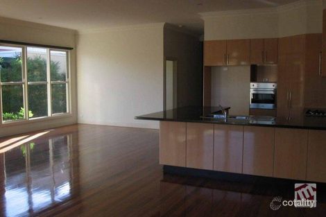 Property photo of 16 St James Avenue Mont Albert VIC 3127
