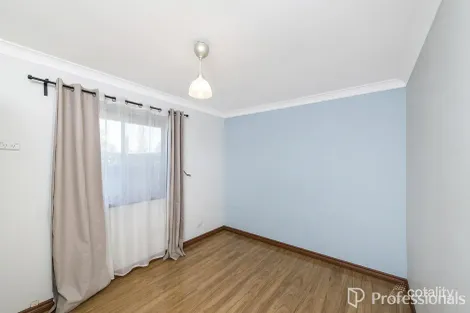 Property photo of 15 Hagart Way Lockridge WA 6054
