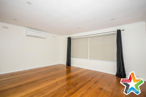 Property photo of 15 Croydondale Drive Mooroolbark VIC 3138