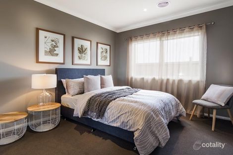 Property photo of 1 Scentbark Way Garfield VIC 3814