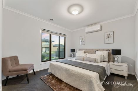 Property photo of 44 Serengeti Circuit Tarneit VIC 3029