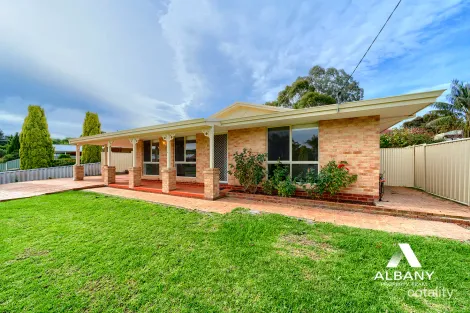 14 Purdie Rd, Bayonet Head, WA 6330