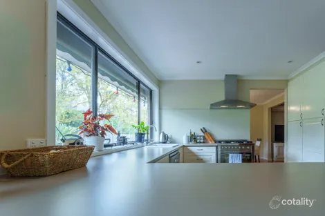 Property photo of 8 Edward Road Chirnside Park VIC 3116