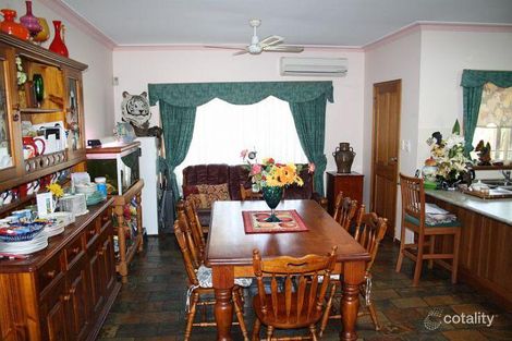 Property photo of 28 Carrabeen Drive Old Bar NSW 2430