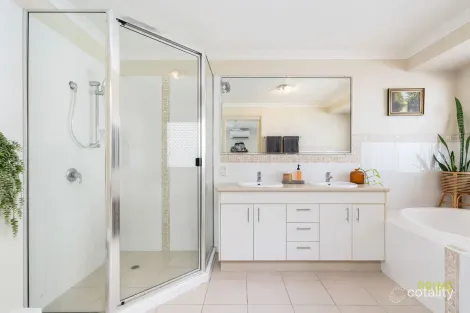 Property photo of 79 Gundesen Drive Urraween QLD 4655