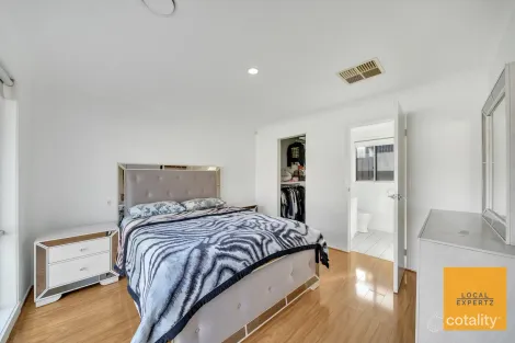 Property photo of 16 Delbridge Drive Sydenham VIC 3037