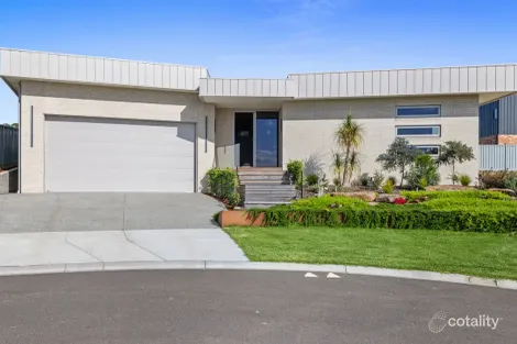Property photo of 4 Capella Court San Remo VIC 3925