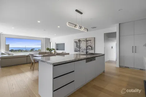 Property photo of 4 Capella Court San Remo VIC 3925