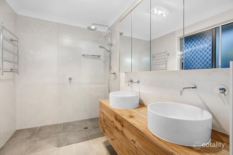 Property photo of 81 Chainey Avenue Miami QLD 4220